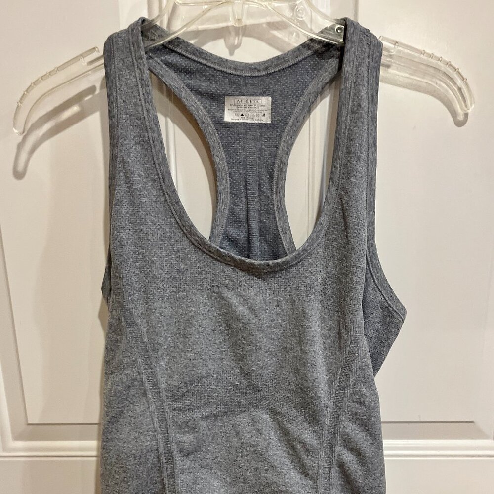 Athleta tank top racer back gathered in front rubber grips at bottom Sz medium